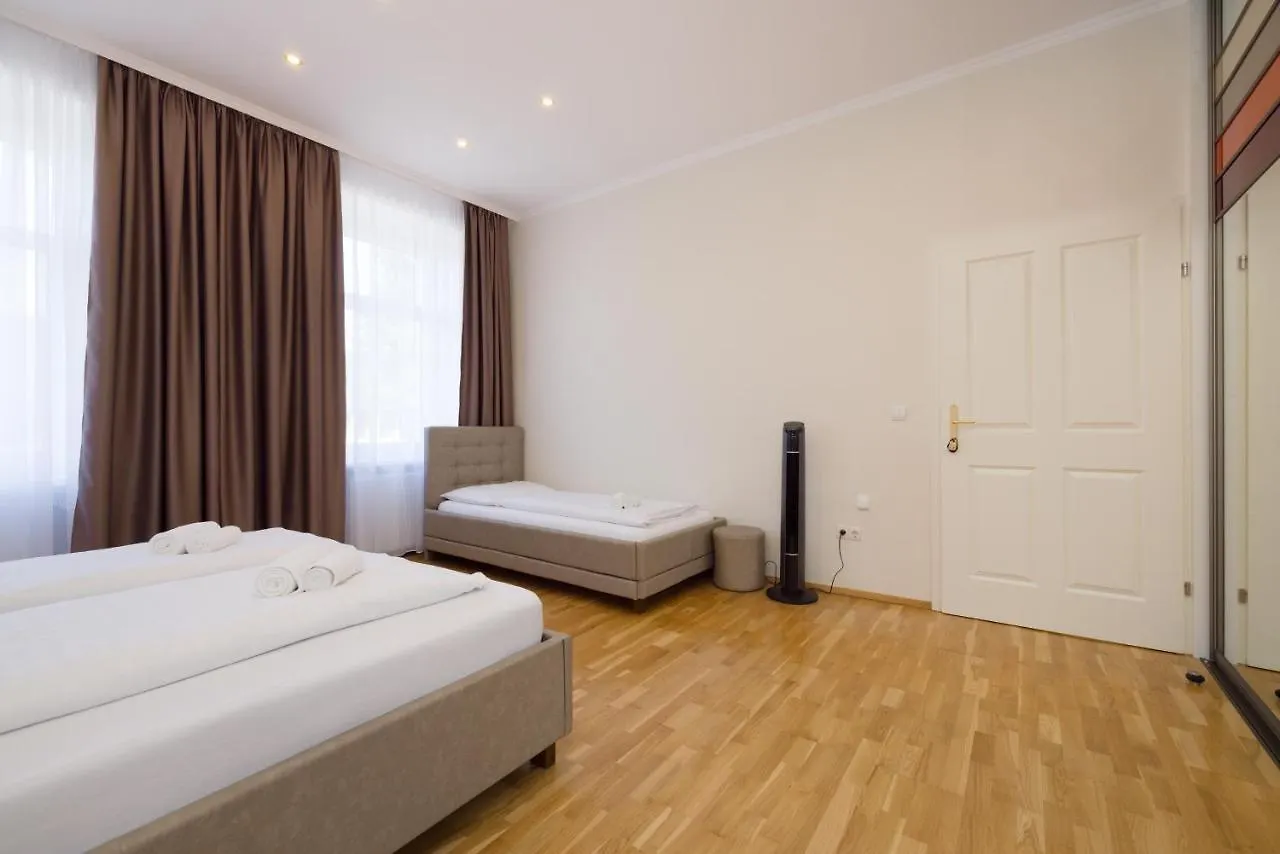Deluxe Apartments Pasetti Vienne 0*,